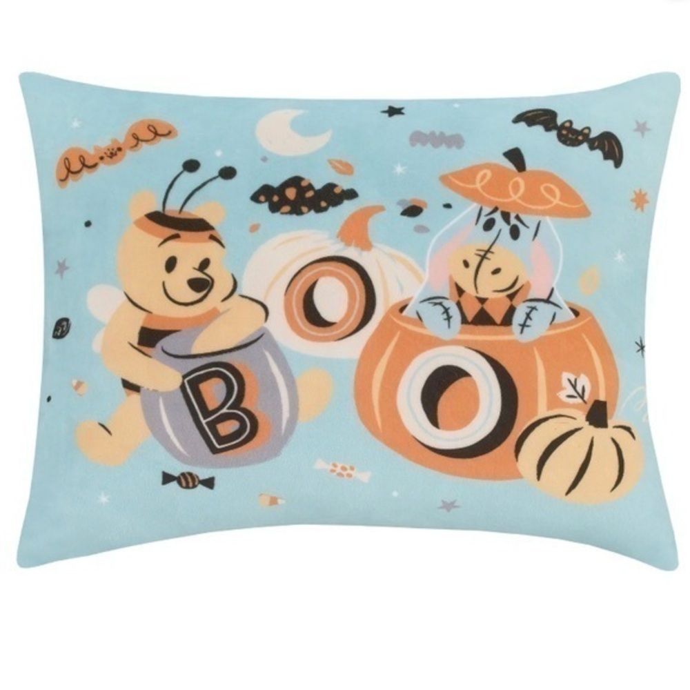 NWT. DISNEY Winnie The Pooh Halloween Decorative Pillow